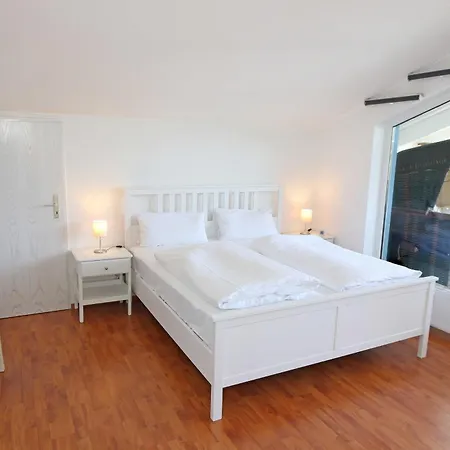 Haus Holstein Whg. 17 Mit Suedbalkon Sellin (Rugen)
