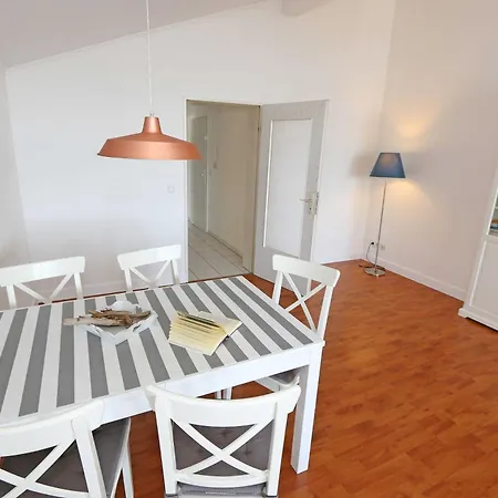Apartment Haus Holstein Whg. 17 Mit Suedbalkon *